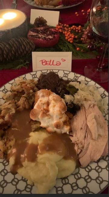 Gigi Hadid, Bella Hadid, Anwar Hadid, Dua Lipa, Yolanda Hadid, Christmas 2019